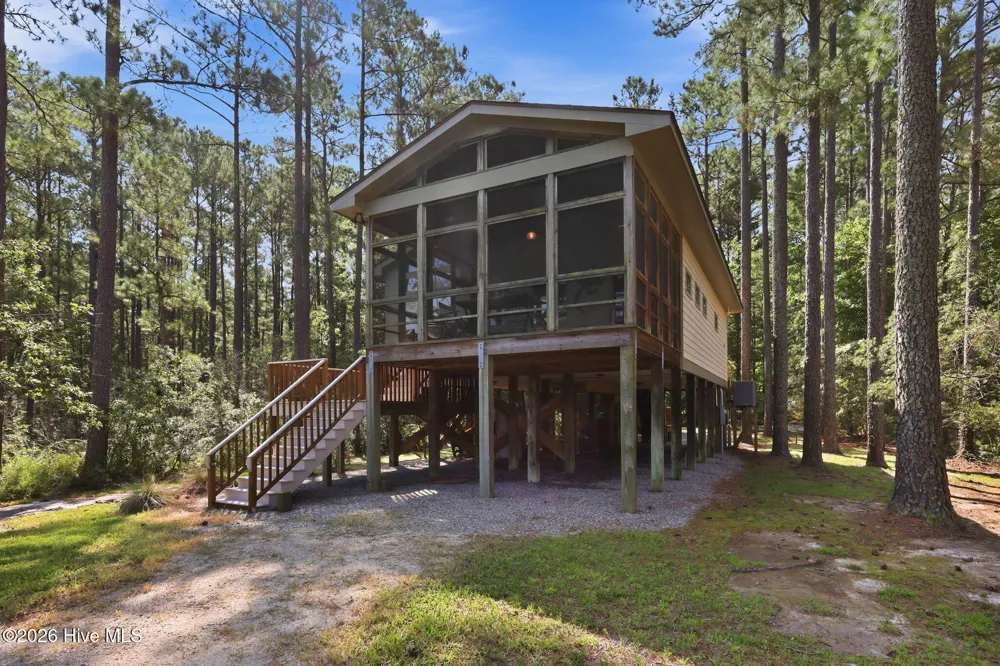 931 Schrams Beach Road Belhaven, NC 27810