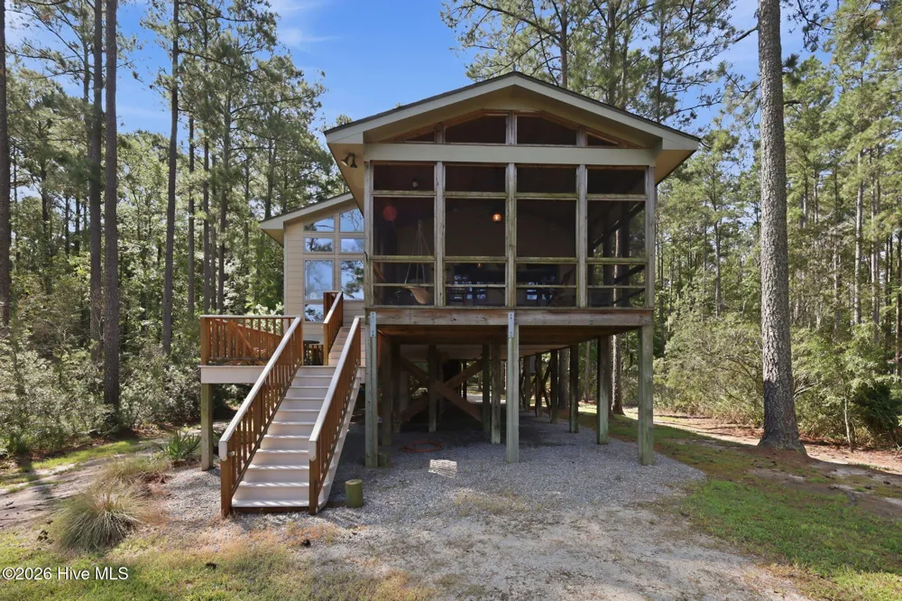 931 Schrams Beach Road Belhaven, NC 27810