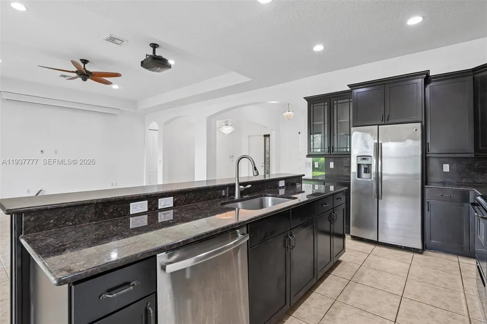 6432 SW 55th Pl Davie, FL 33314