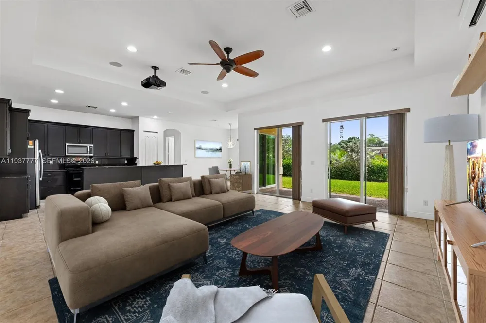 6432 SW 55th Pl Davie, FL 33314