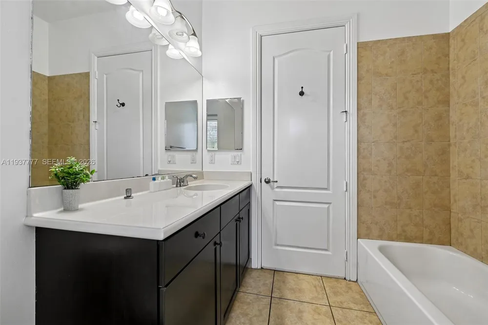 6432 SW 55th Pl Davie, FL 33314