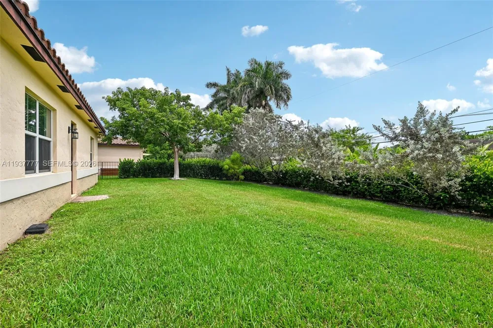 6432 SW 55th Pl Davie, FL 33314