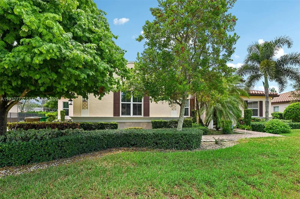 6432 SW 55th Pl Davie, FL 33314