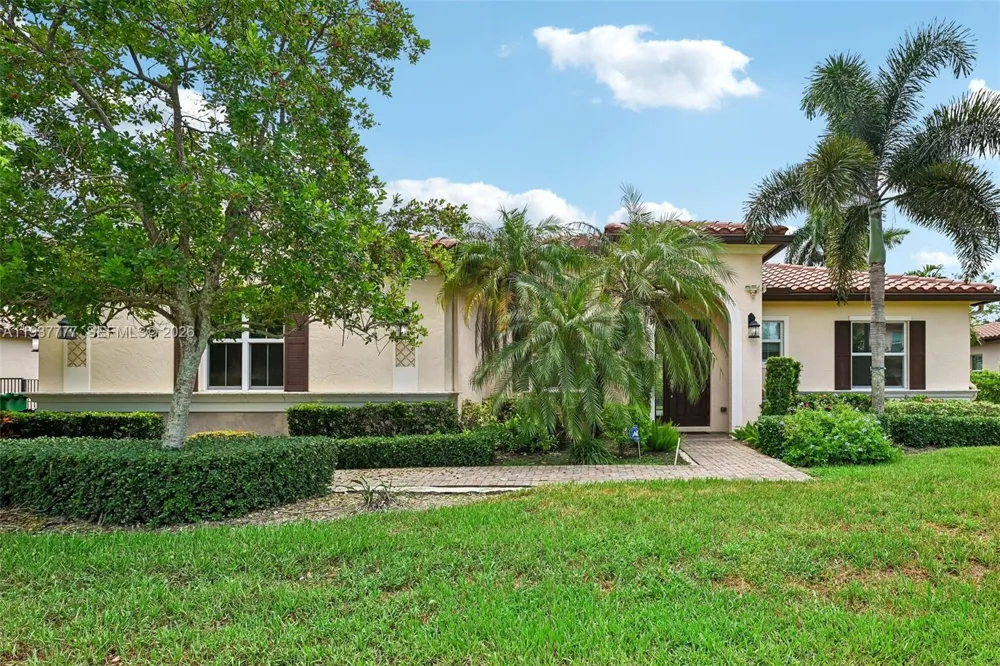 6432 SW 55th Pl Davie, FL 33314