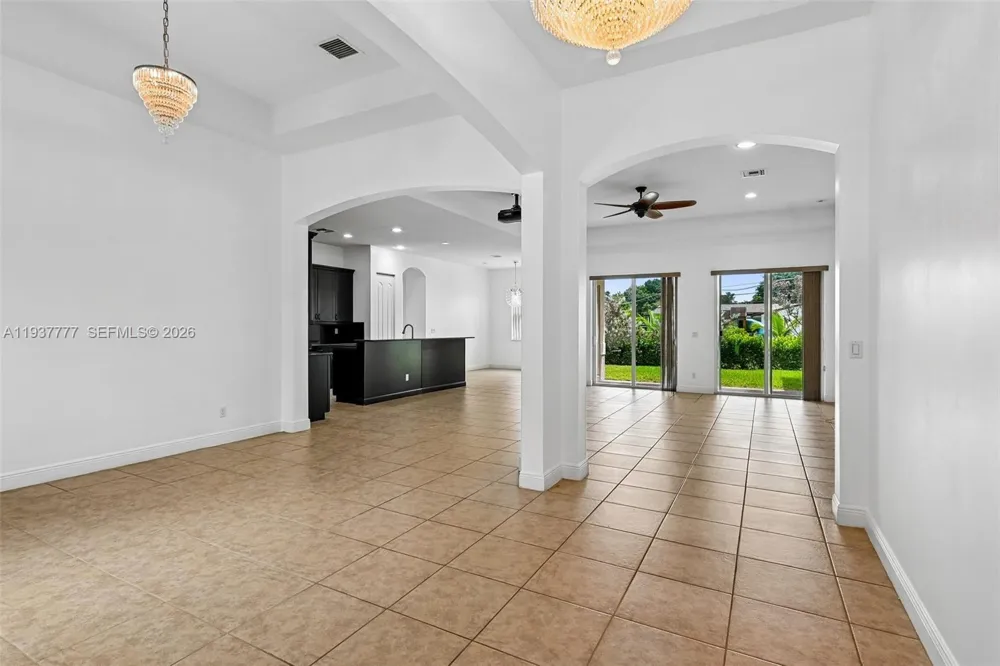 6432 SW 55th Pl Davie, FL 33314