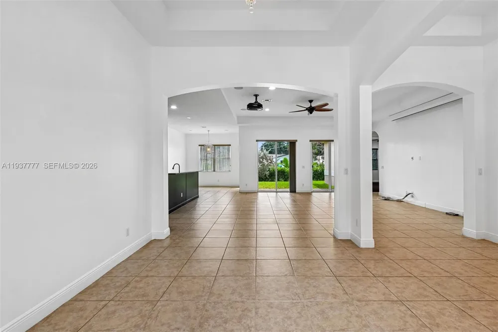 6432 SW 55th Pl Davie, FL 33314
