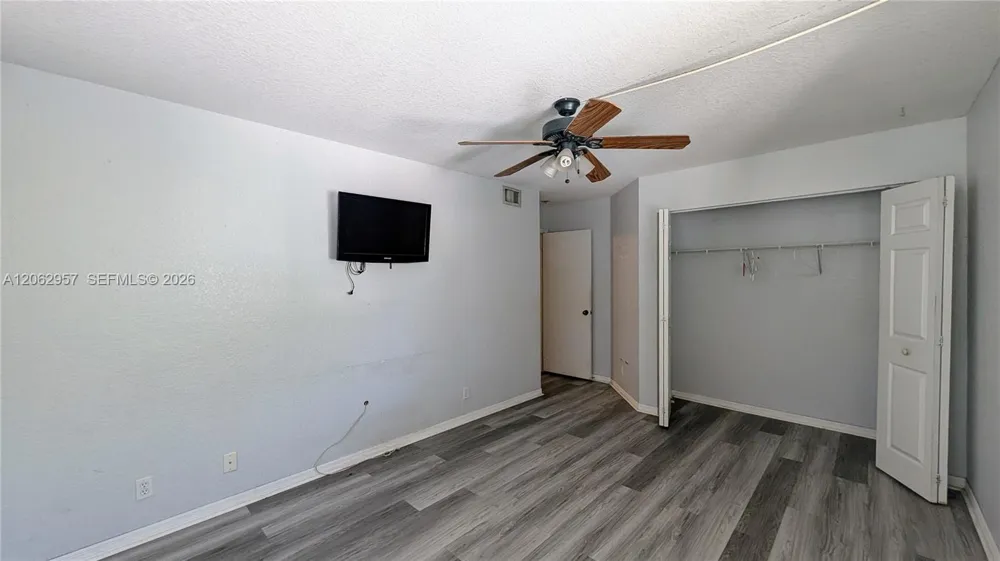 2231 Cordoba Bnd Weston, FL 33327