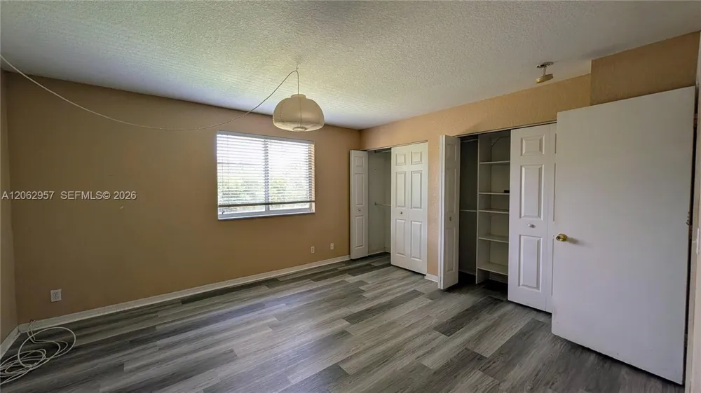 2231 Cordoba Bnd Weston, FL 33327