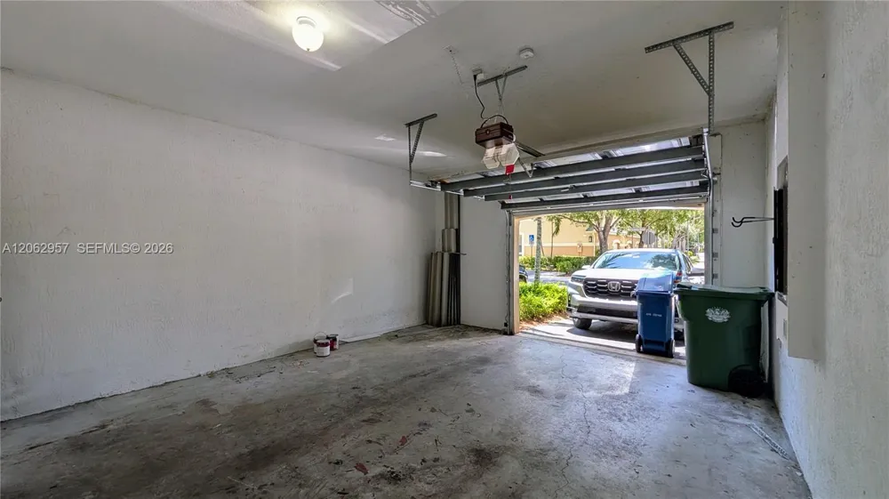 2231 Cordoba Bnd Weston, FL 33327