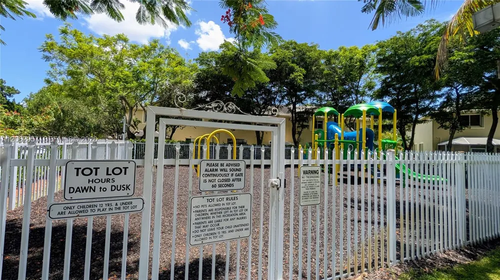 2231 Cordoba Bnd Weston, FL 33327