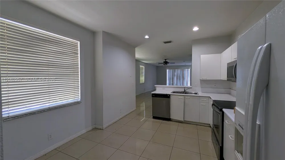 2231 Cordoba Bnd Weston, FL 33327