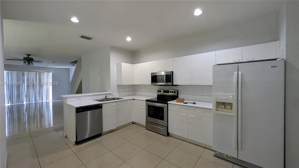 2231 Cordoba Bnd Weston, FL 33327