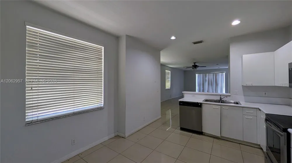 2231 Cordoba Bnd Weston, FL 33327