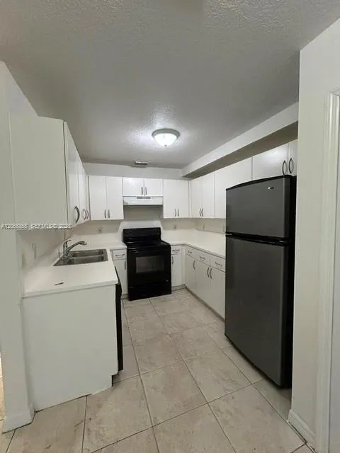 10230 SW 173rd St Miami, FL 33157