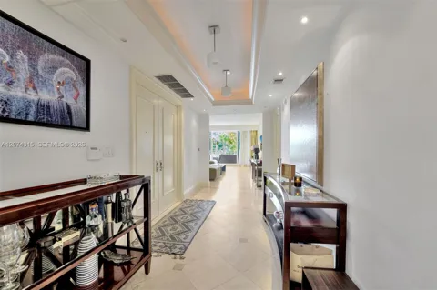 791 Crandon Blvd #301
