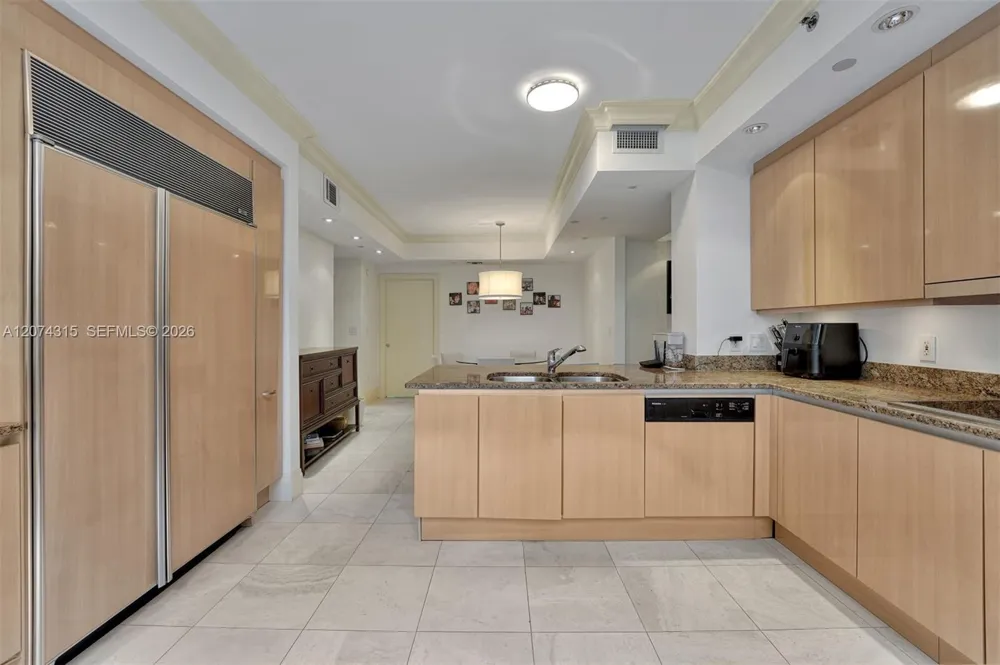 791 Crandon Blvd #301 Key Biscayne, FL 33149