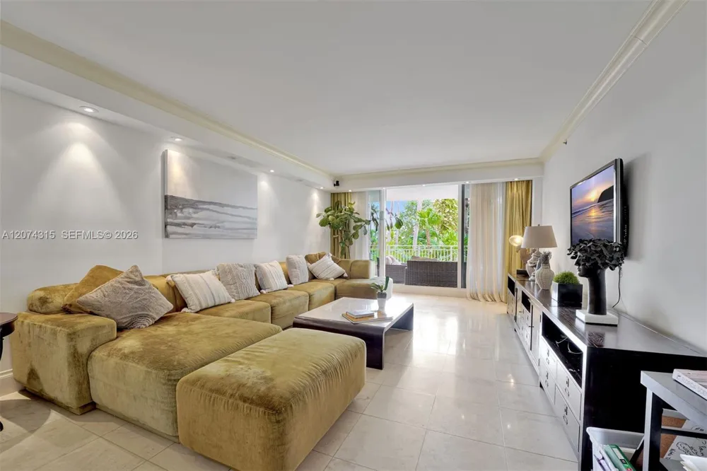 791 Crandon Blvd #301 Key Biscayne, FL 33149
