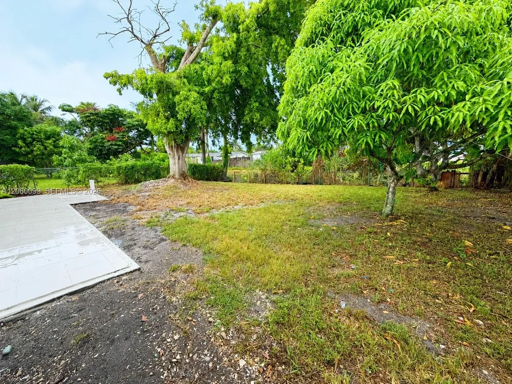 2486 NW 73rd Ave Sunrise, FL 33313