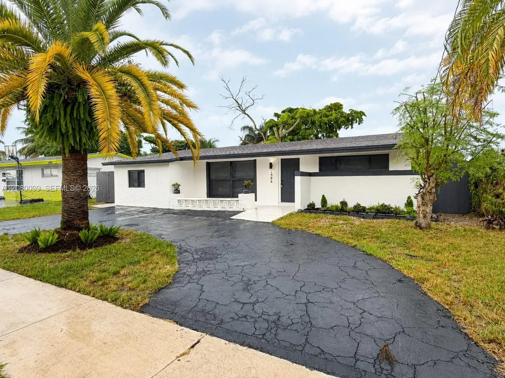 2486 NW 73rd Ave Sunrise, FL 33313