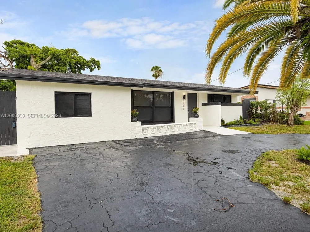 2486 NW 73rd Ave Sunrise, FL 33313