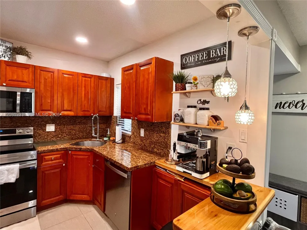 4511 S Carambola Cir S #27300 Coconut Creek, FL 33066
