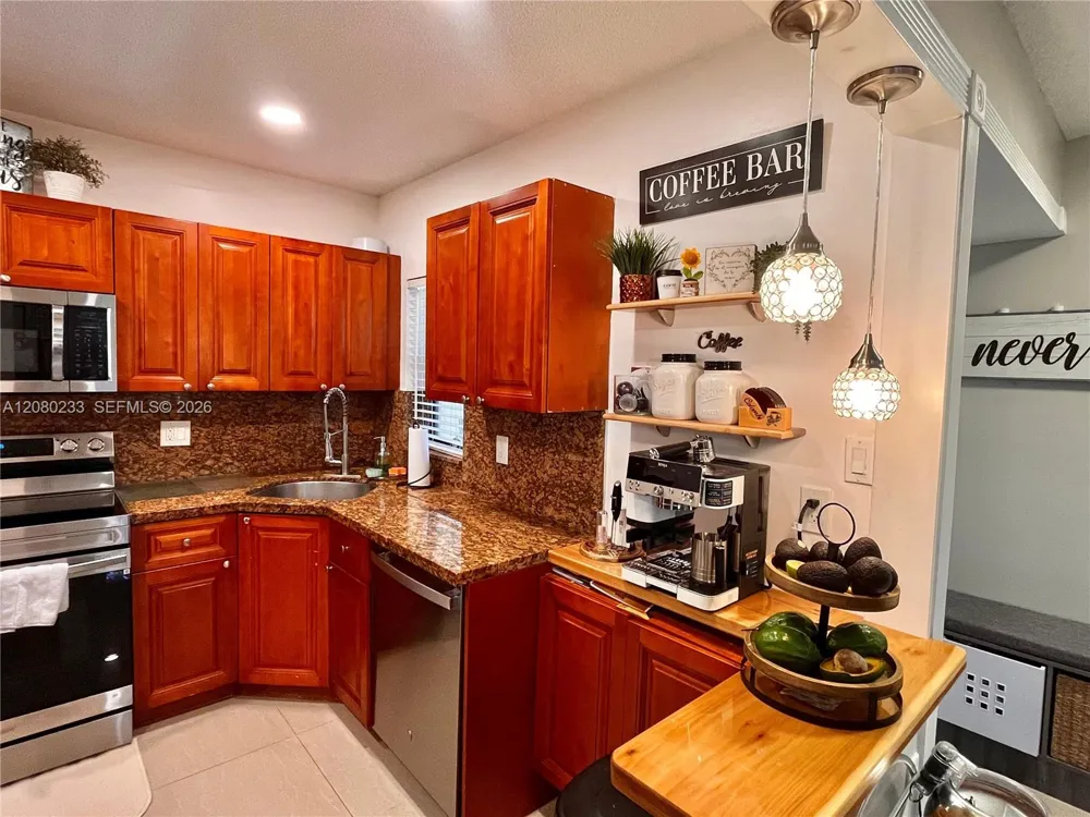 4511 S Carambola Cir S #27300 Coconut Creek, FL 33066