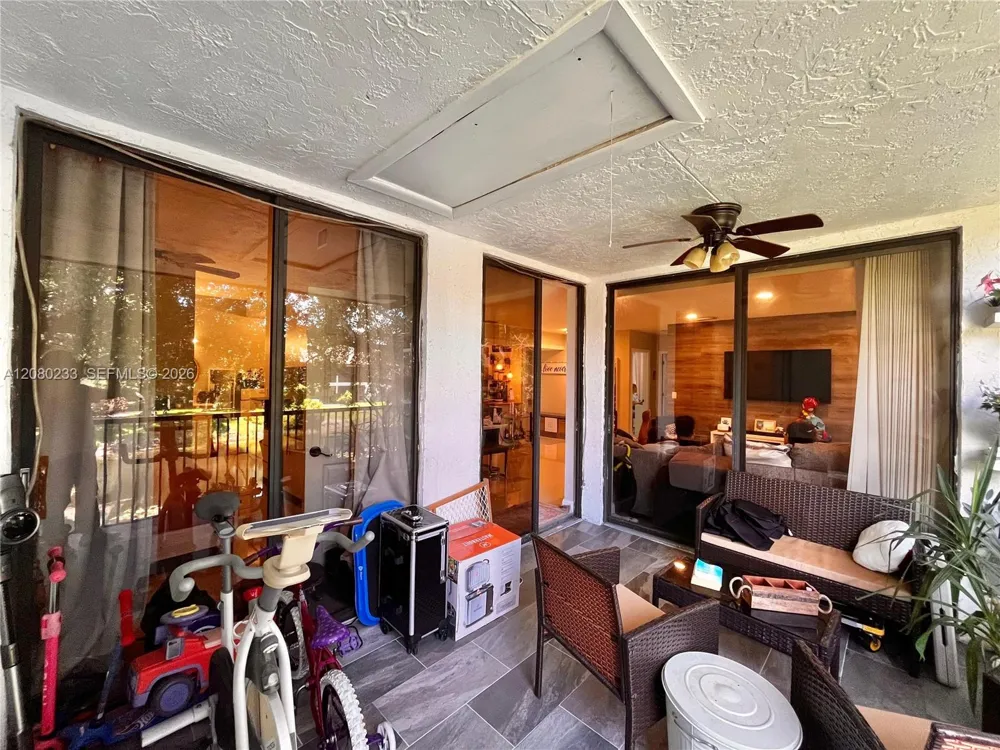 4511 S Carambola Cir S #27300 Coconut Creek, FL 33066