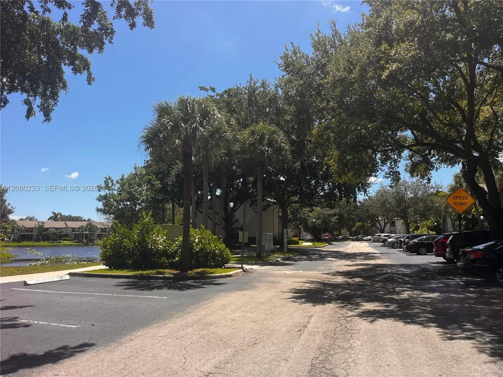 4511 S Carambola Cir S #27300 Coconut Creek, FL 33066