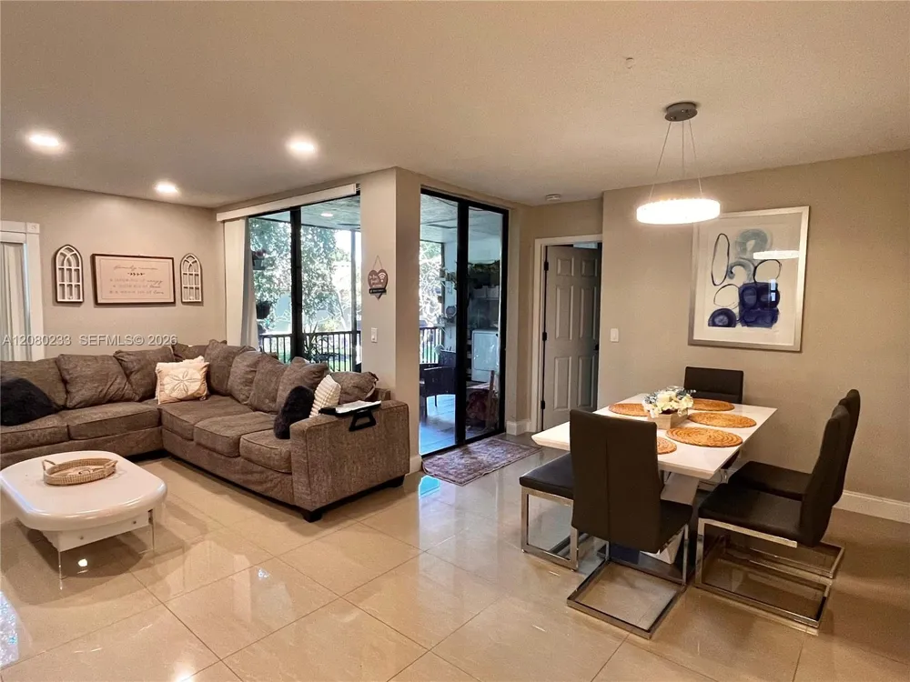 4511 S Carambola Cir S #27300 Coconut Creek, FL 33066
