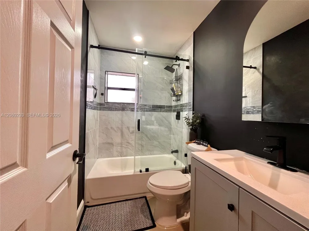 4511 S Carambola Cir S #27300 Coconut Creek, FL 33066