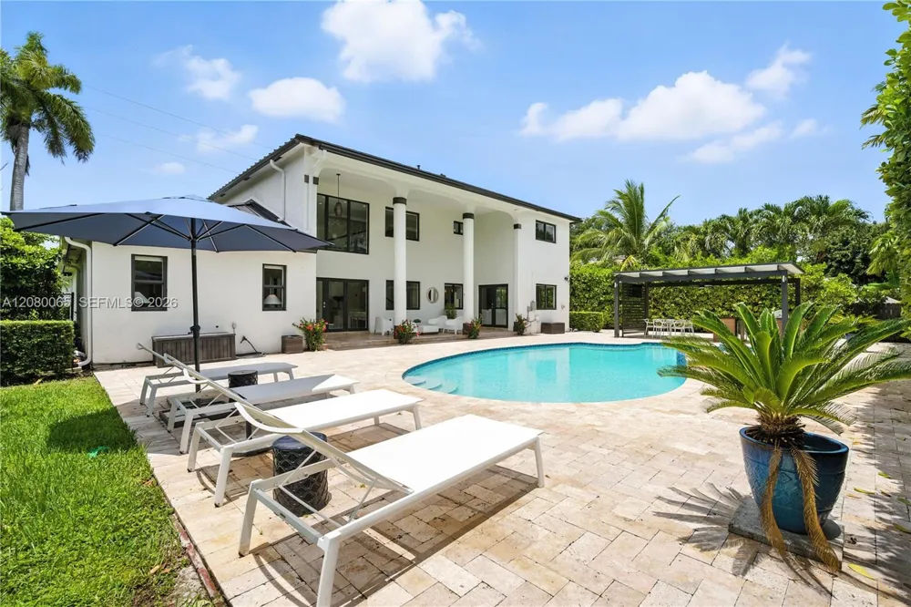 17815 SW 83rd Ct Palmetto Bay, FL 33157
