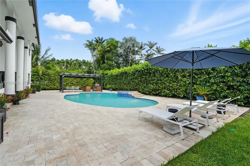 17815 SW 83rd Ct Palmetto Bay, FL 33157