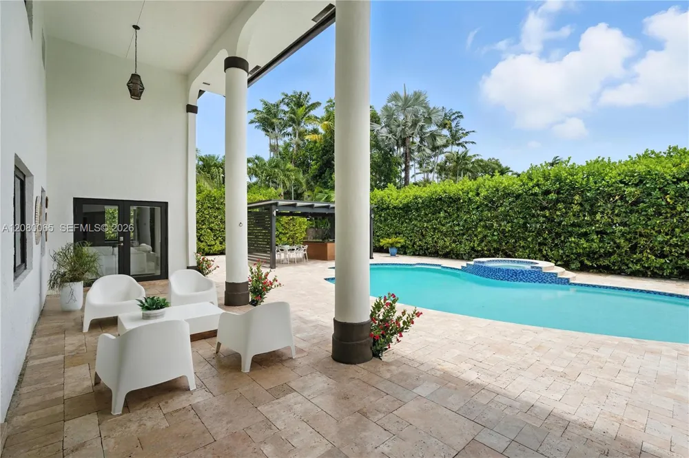 17815 SW 83rd Ct Palmetto Bay, FL 33157