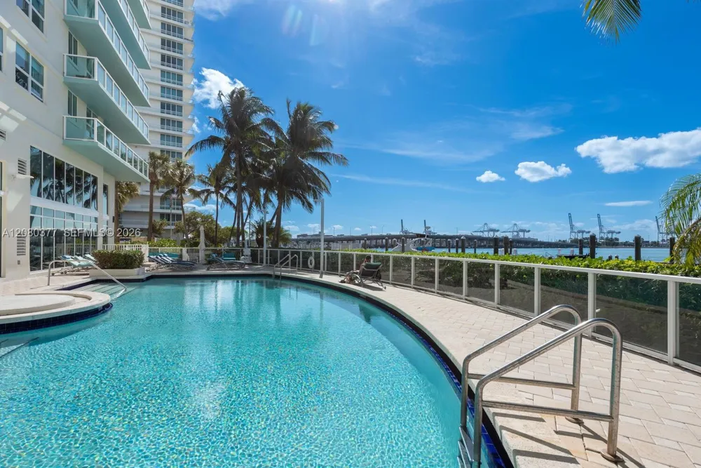 650 West Ave #406 Miami Beach, FL 33139