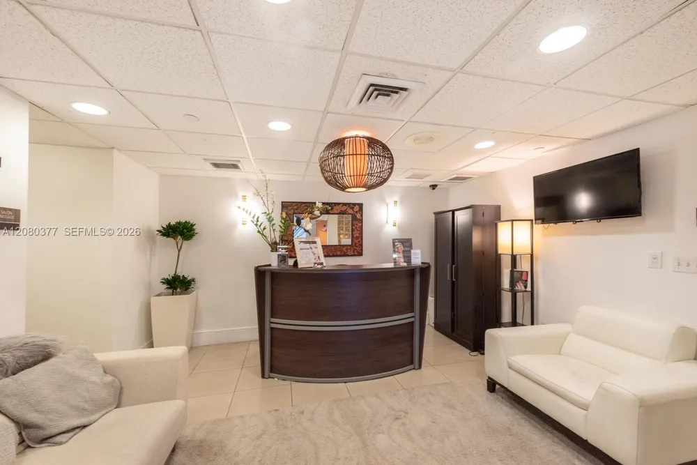 650 West Ave #406 Miami Beach, FL 33139