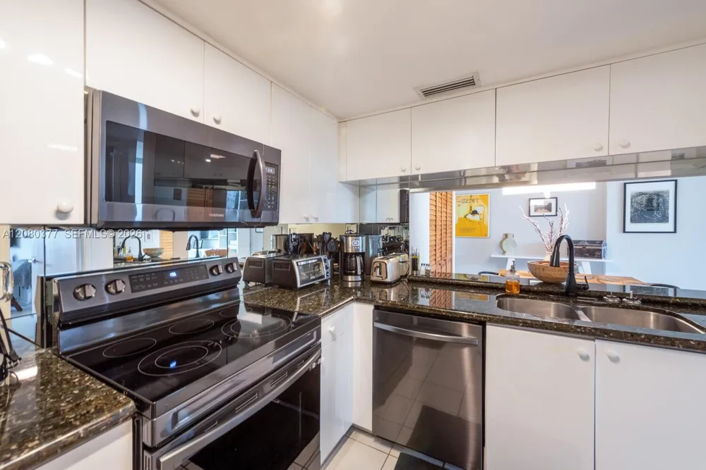 650 West Ave #406 Miami Beach, FL 33139