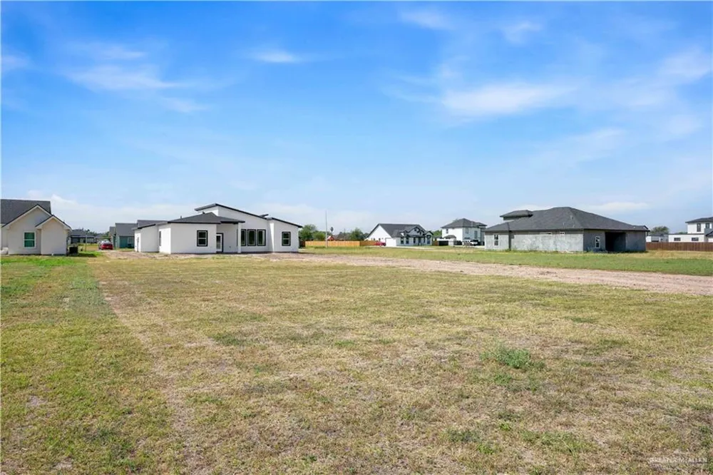 2756 Sienna Drive Weslaco, TX 78599
