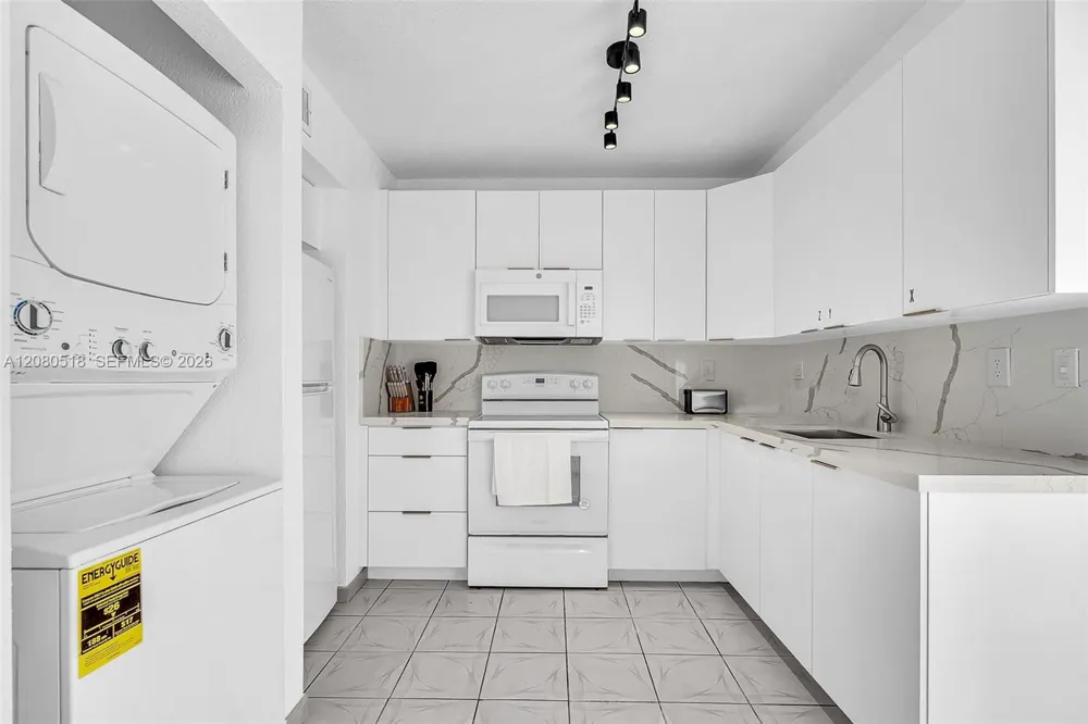 199 SW 12th Ave #313E Miami, FL 33130