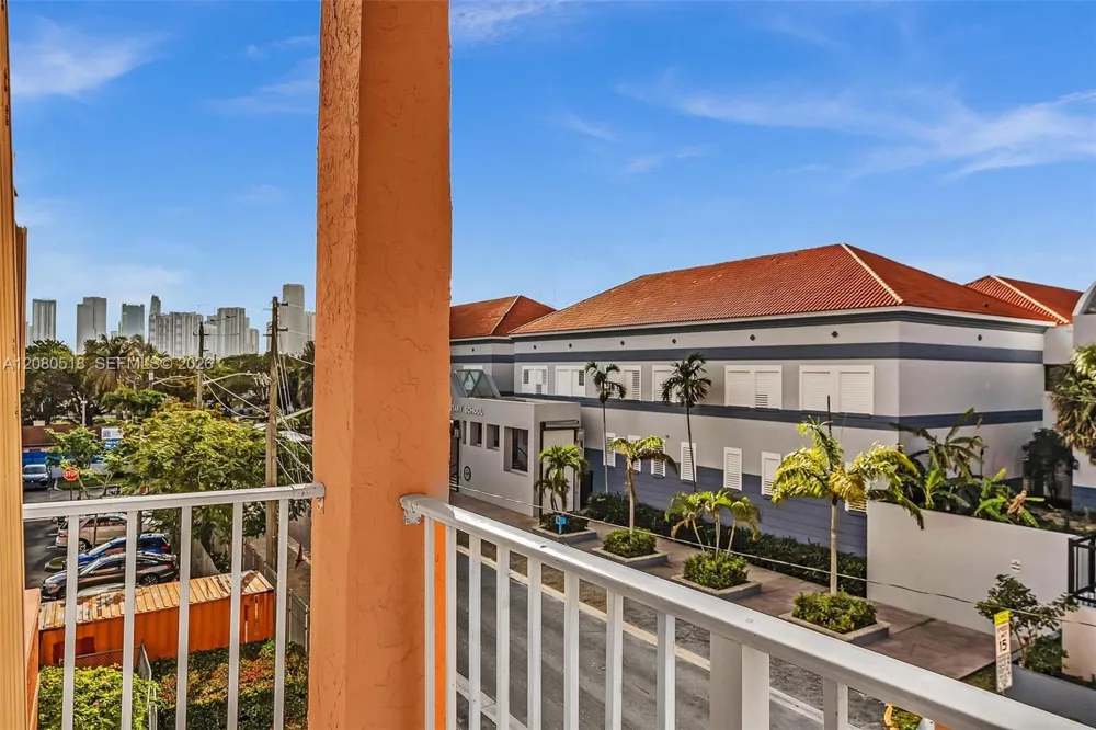 199 SW 12th Ave #313E Miami, FL 33130