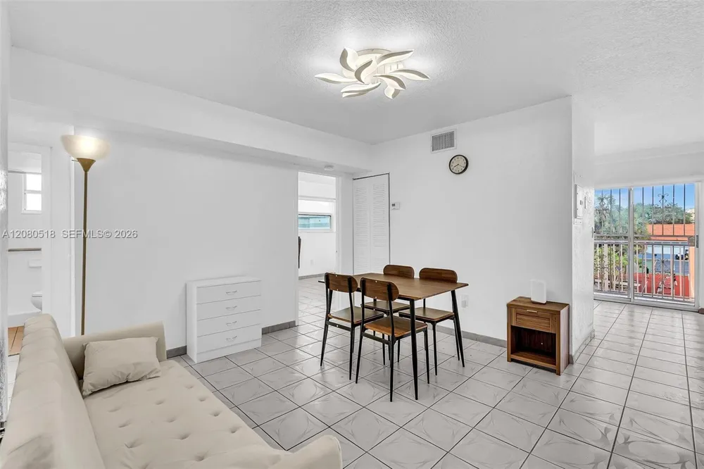 199 SW 12th Ave #313E Miami, FL 33130