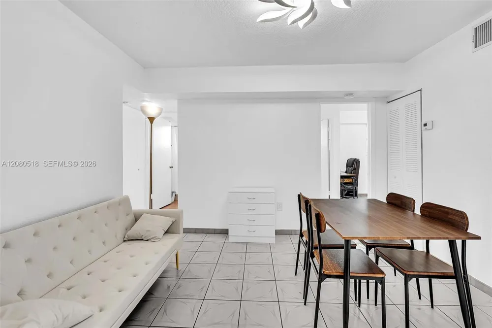 199 SW 12th Ave #313E Miami, FL 33130