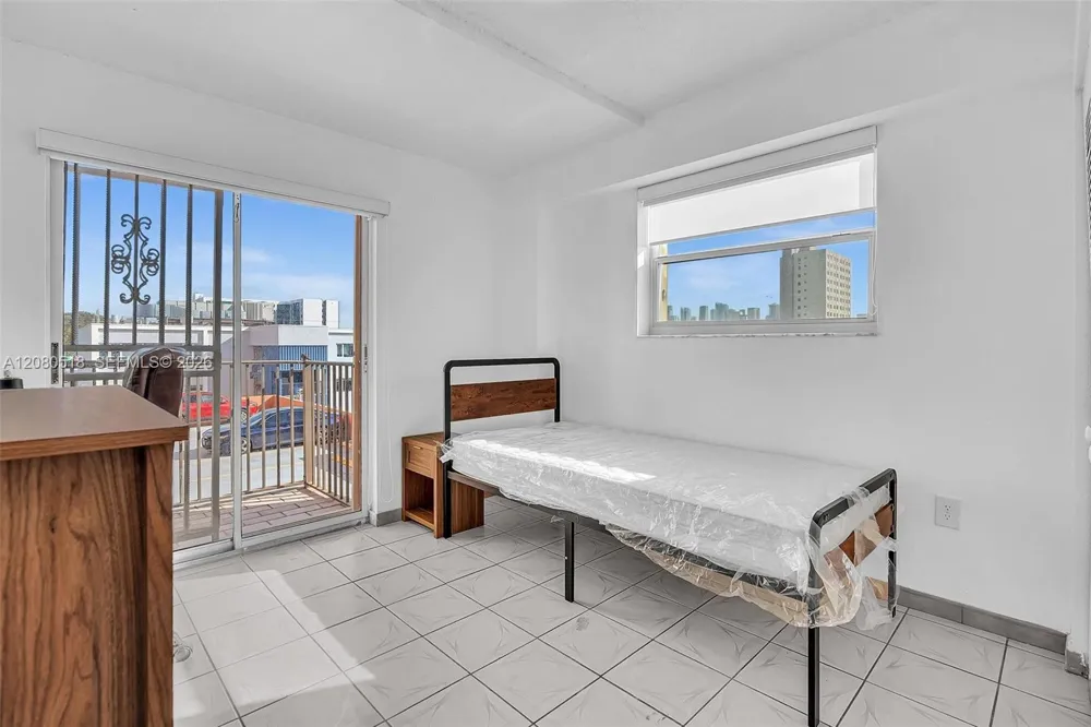 199 SW 12th Ave #313E Miami, FL 33130