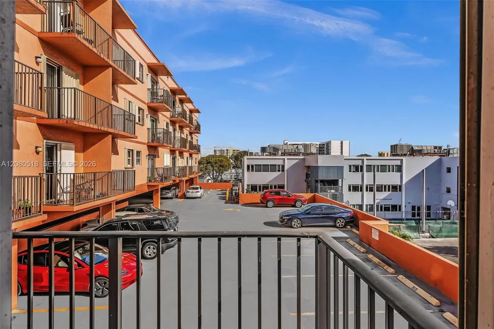 199 SW 12th Ave #313E Miami, FL 33130