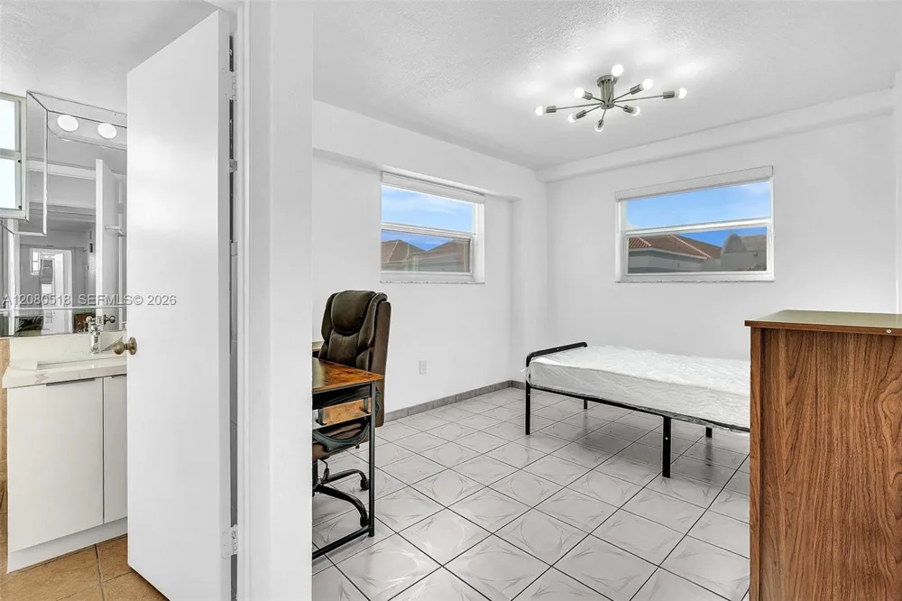 199 SW 12th Ave #313E Miami, FL 33130