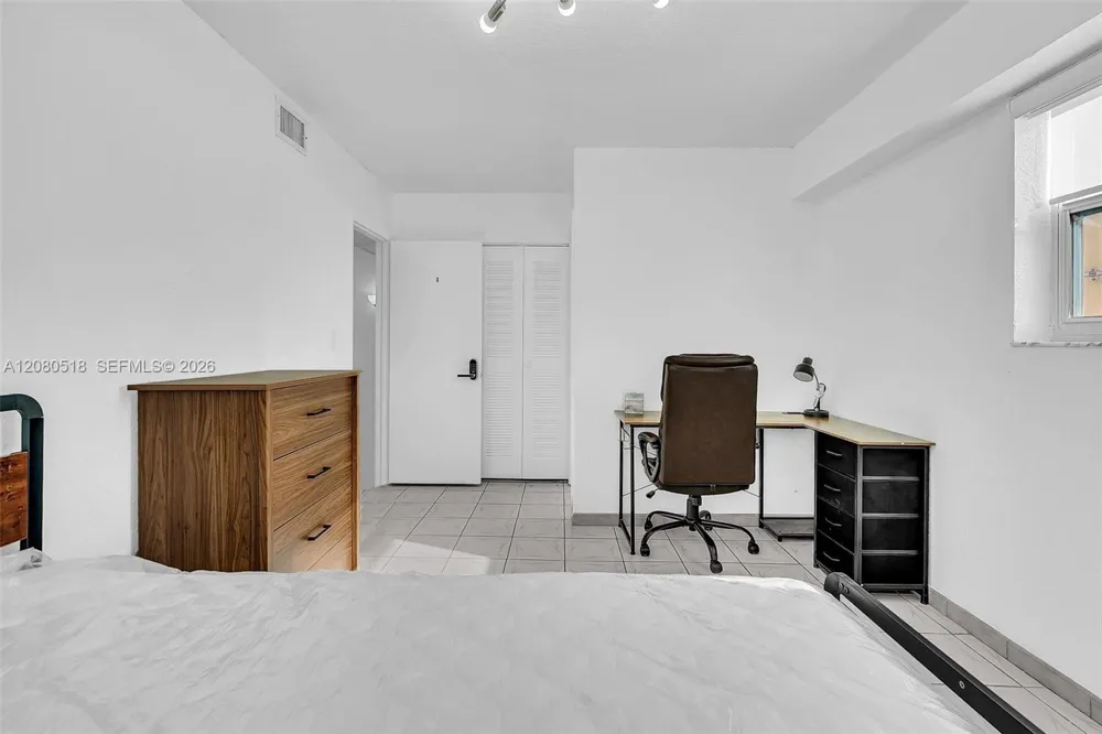 199 SW 12th Ave #313E Miami, FL 33130