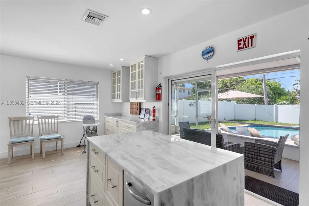 821 Harrison St #821 Hollywood, FL 33019