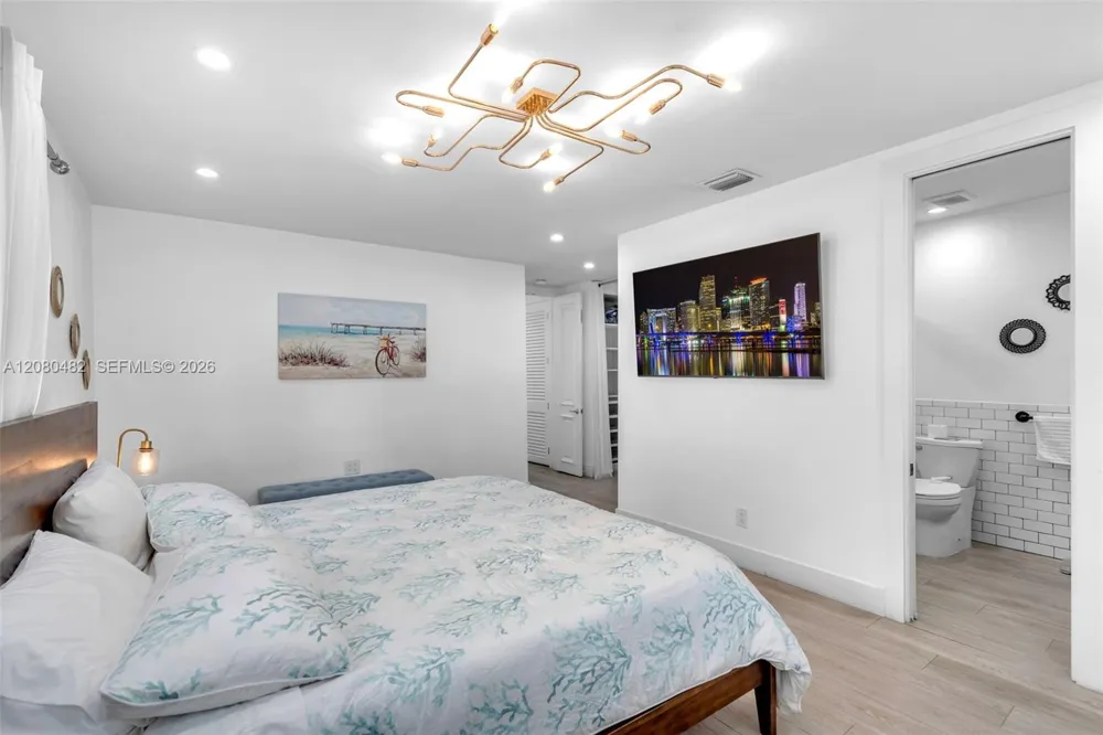 821 Harrison St #821 Hollywood, FL 33019