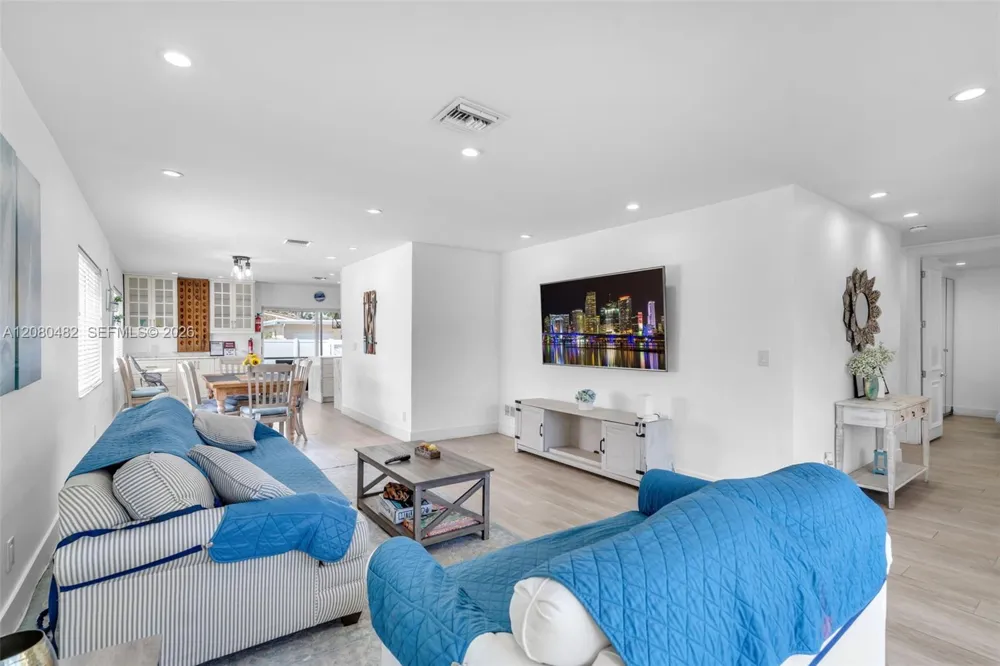 821 Harrison St #821 Hollywood, FL 33019