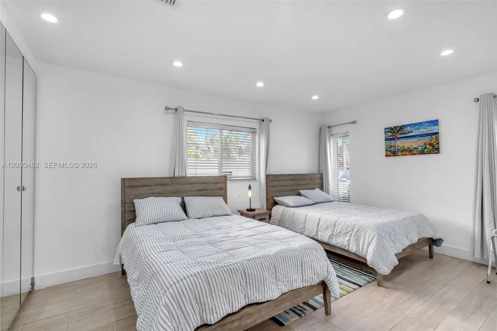821 Harrison St #821 Hollywood, FL 33019
