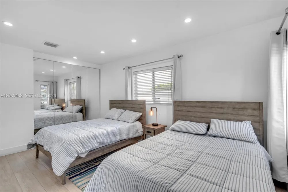821 Harrison St #821 Hollywood, FL 33019